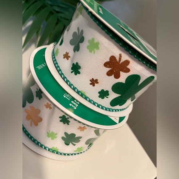 St. Patrick’s Day Wired Ribbon with Shamrock Clovers, White, Green & Gold, 2pack - Picture 2 of 4